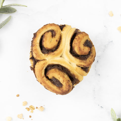 Braided Cinnamon Bun Cups | 24 Pack